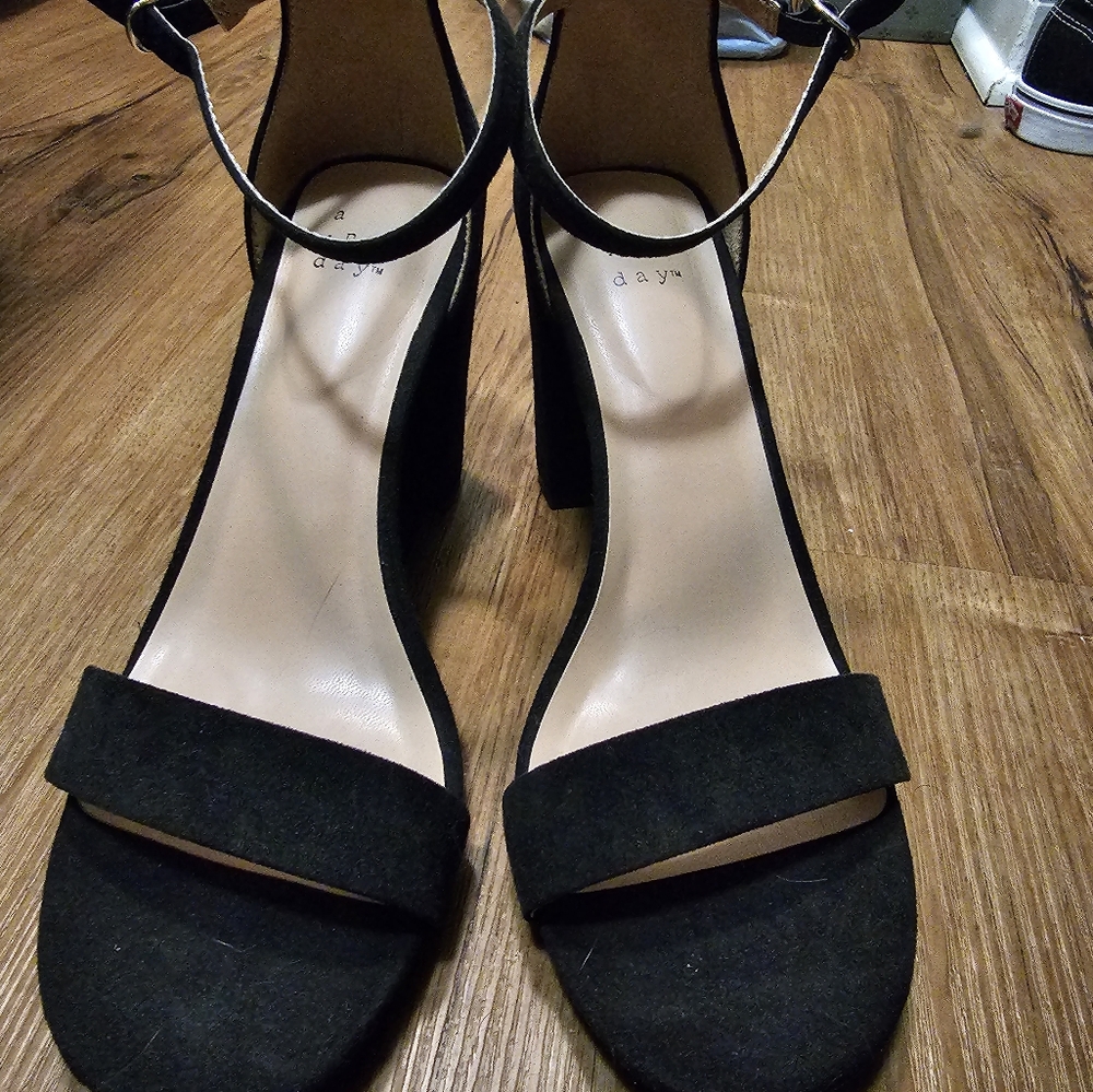 Brand new heels